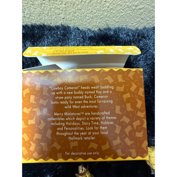 Hallmark Merry Miniatures Cowboy Cameron 3-Piece Figurine Set - Picture 8 of 9